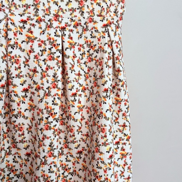 3/$10⚡️Sweetheart Cut Cream & Floral Strapless Textured Dress w Pleated Skirt - Picture 5 of 12